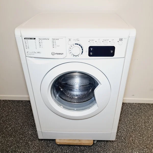 Photo 01 INDESIT EWE71483